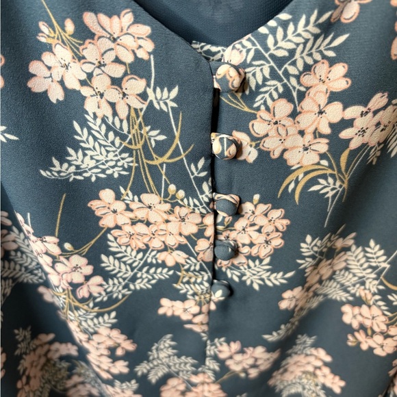 LOFT plus Floral Camisole in Blue and White plus size 18 - Picture 3 of 8